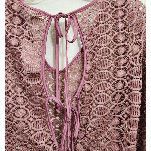 Green Envelope NWT dusty rose crochet bell sleeve open tie back swim coverup - Picture 6 of 6